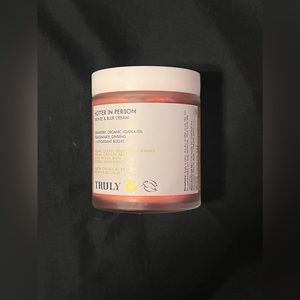 Truly Hotter in Person bronze and blur cream